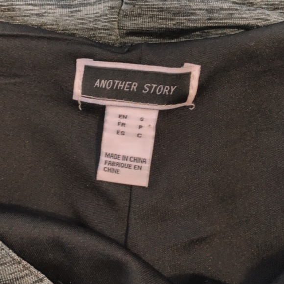 Nightgown Inspired Green Dress 👗 - Picture 4 of 5